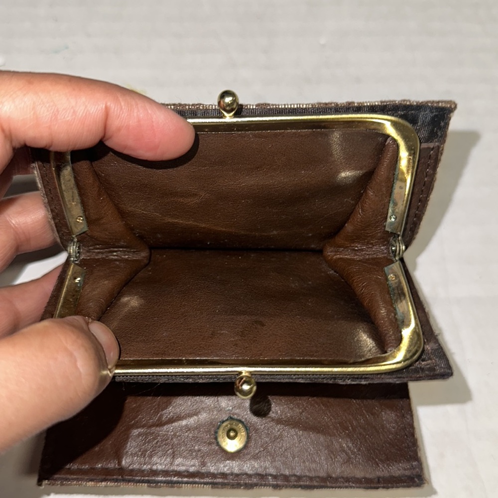 Vintage Christian Dior wallet - Picture 11 of 16